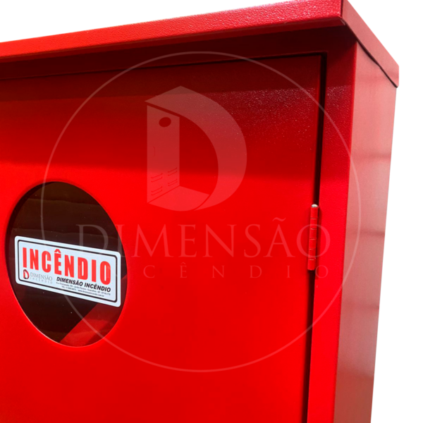 ABRIGO COM PINGADEIRA