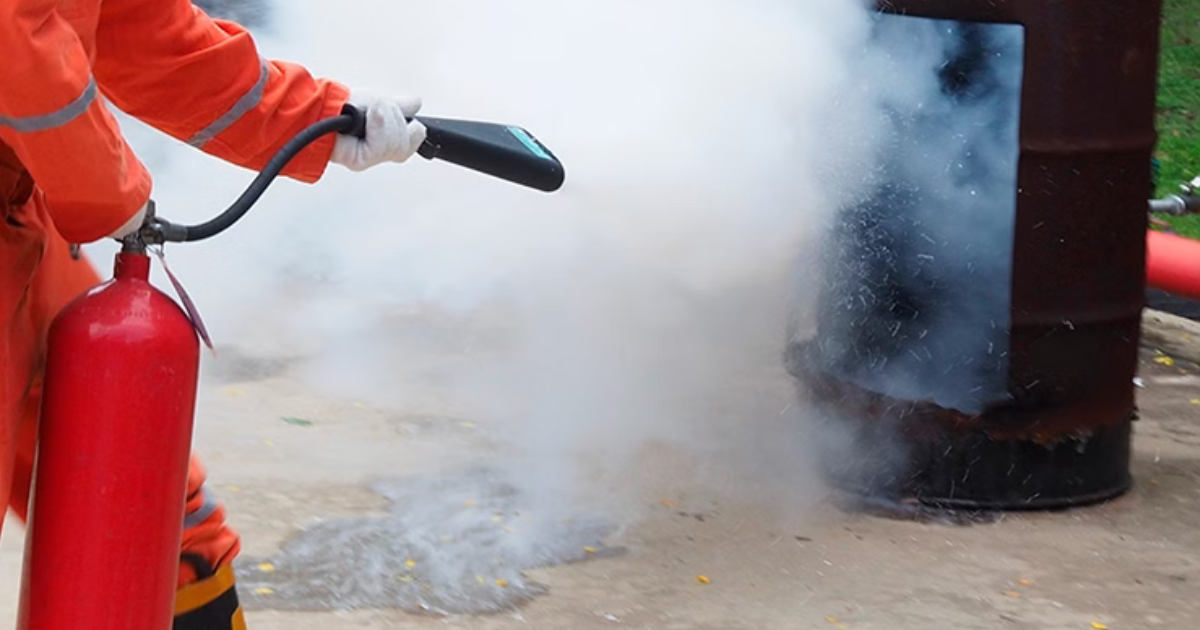 Extintor de pó químico