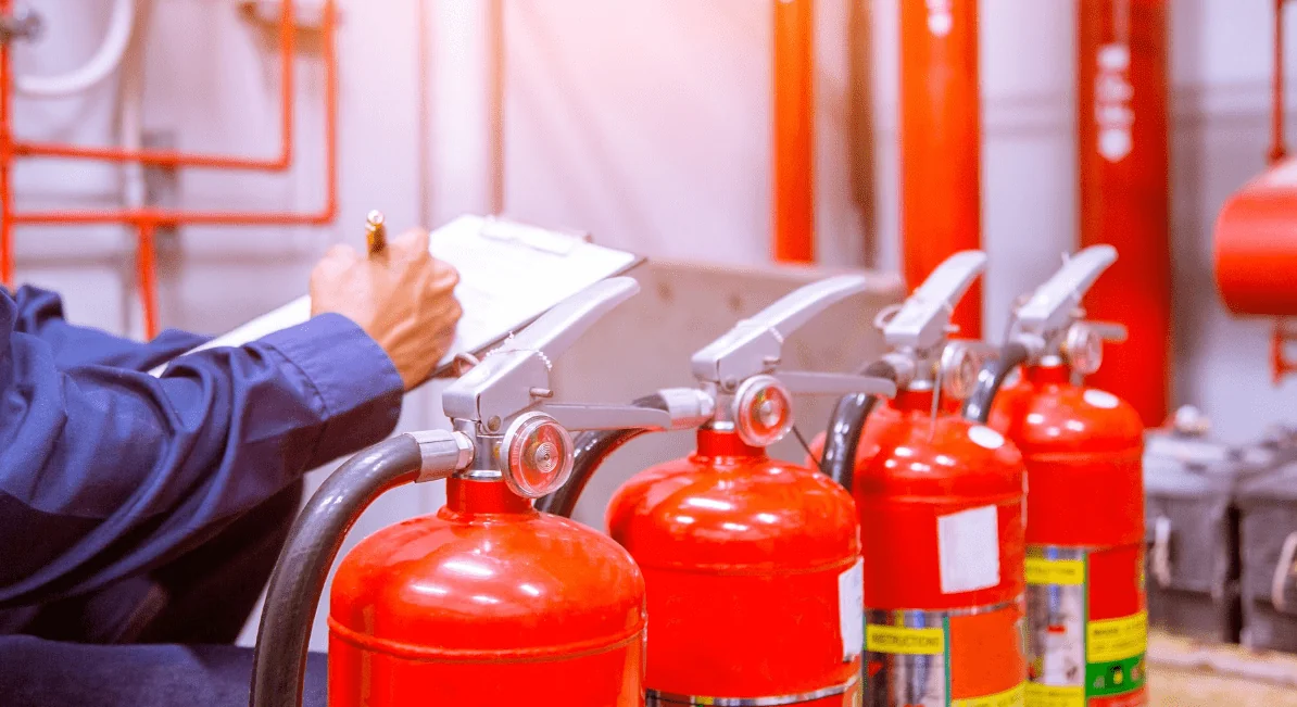 principais equipamentos de combate a incêndio