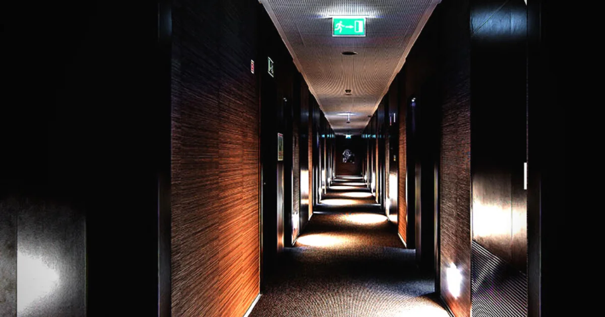 Iluminação de emergência contra incêndio